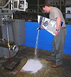 GRAN-SORB FLUID ABSORBENT CELLULOSE GRANULES, 30 LBS. BAG - Image 2