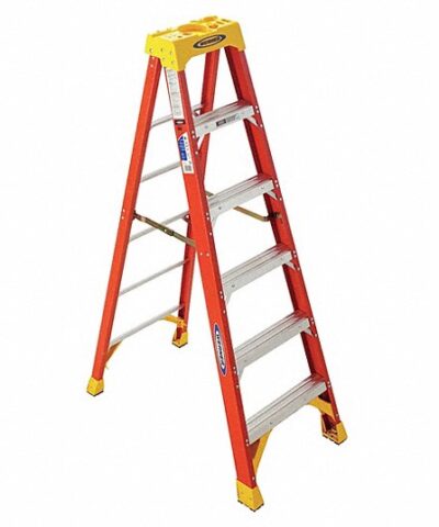 WERNER FIBERGLASS STEP LADDER 6FT 6206